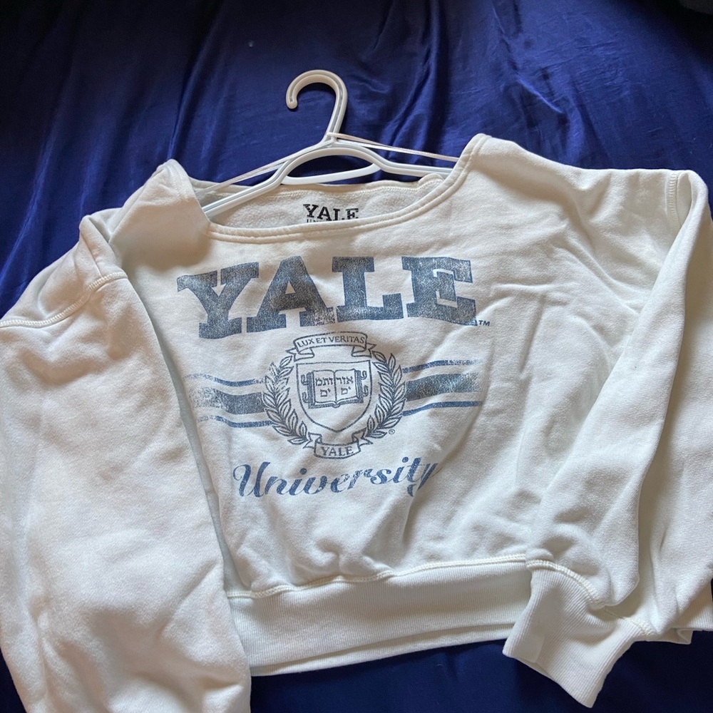 Aeropostale off the shoulder sweatshirt